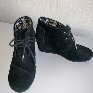 TOMS: black suede ankle boots